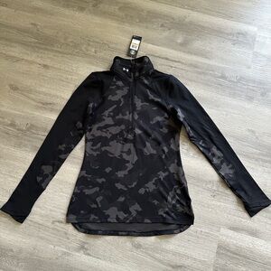 Under Armour camo pullover size S